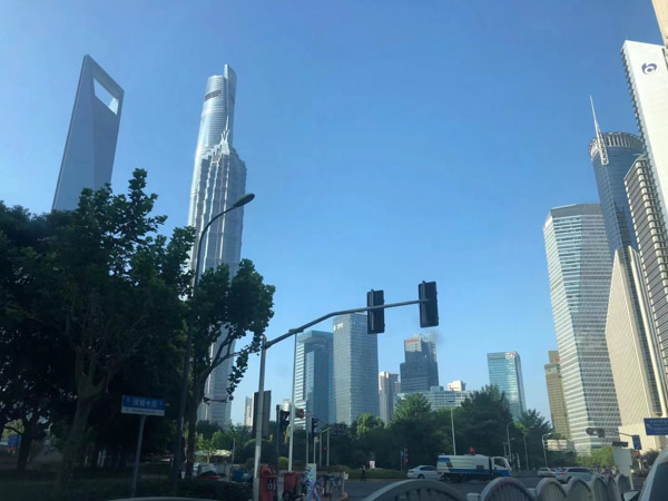 上海房产地产律师来讲讲开发商逾期交房是否需要支付违约金