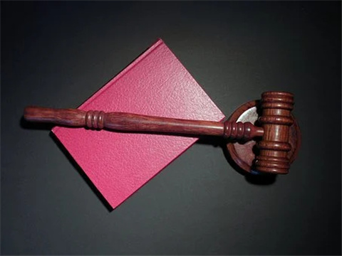 静安区婚姻律师谈法律规定的婚内隐私权