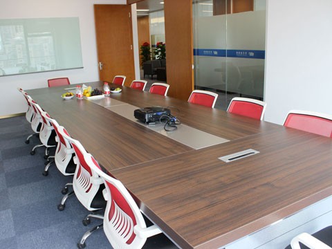 上海<a href='/hongkouqulvshi/hongkoulaodonglvshi' target='_blank'><u>虹口劳动律师</u></a>告诉您上海市每月平均工资